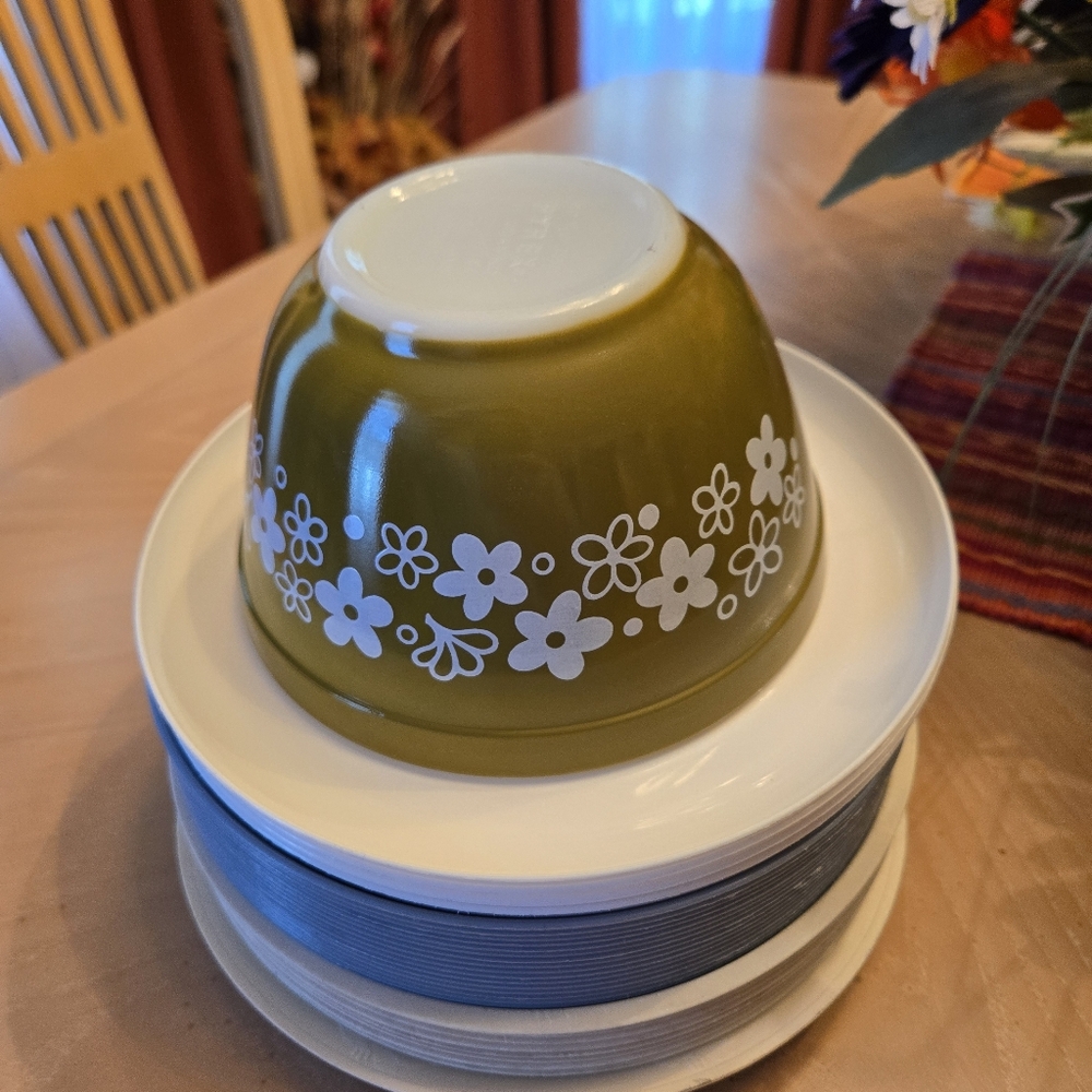 🟢 PYREX 401 — 5.75" — Spring Blossom Green (Crazy Daisy) - Picture 6 of 10